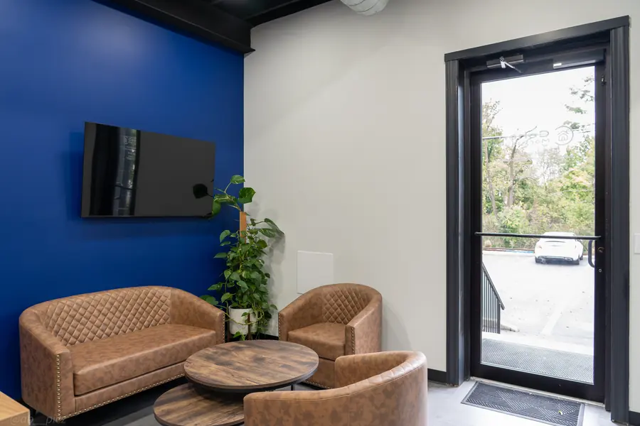 Lobby seating area at the Cohen Mortgage office